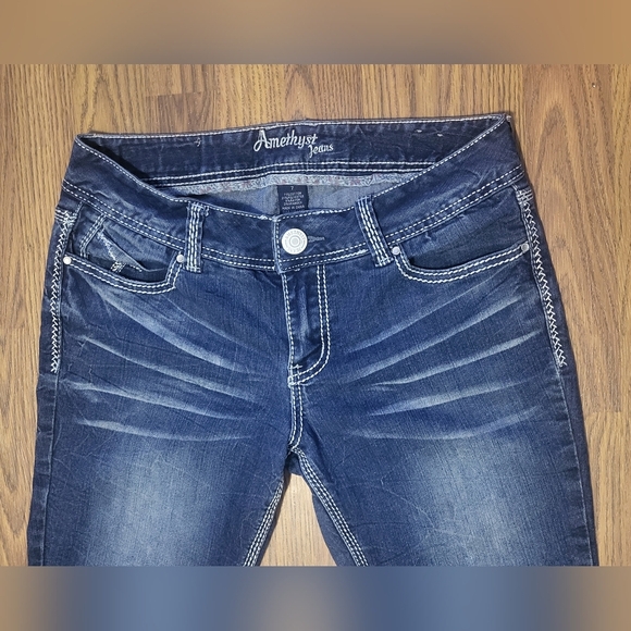 Amethyst Cropped Jeans Size 7 Mid Rise Dark Wash Stretch Denim B34 - Picture 4 of 9